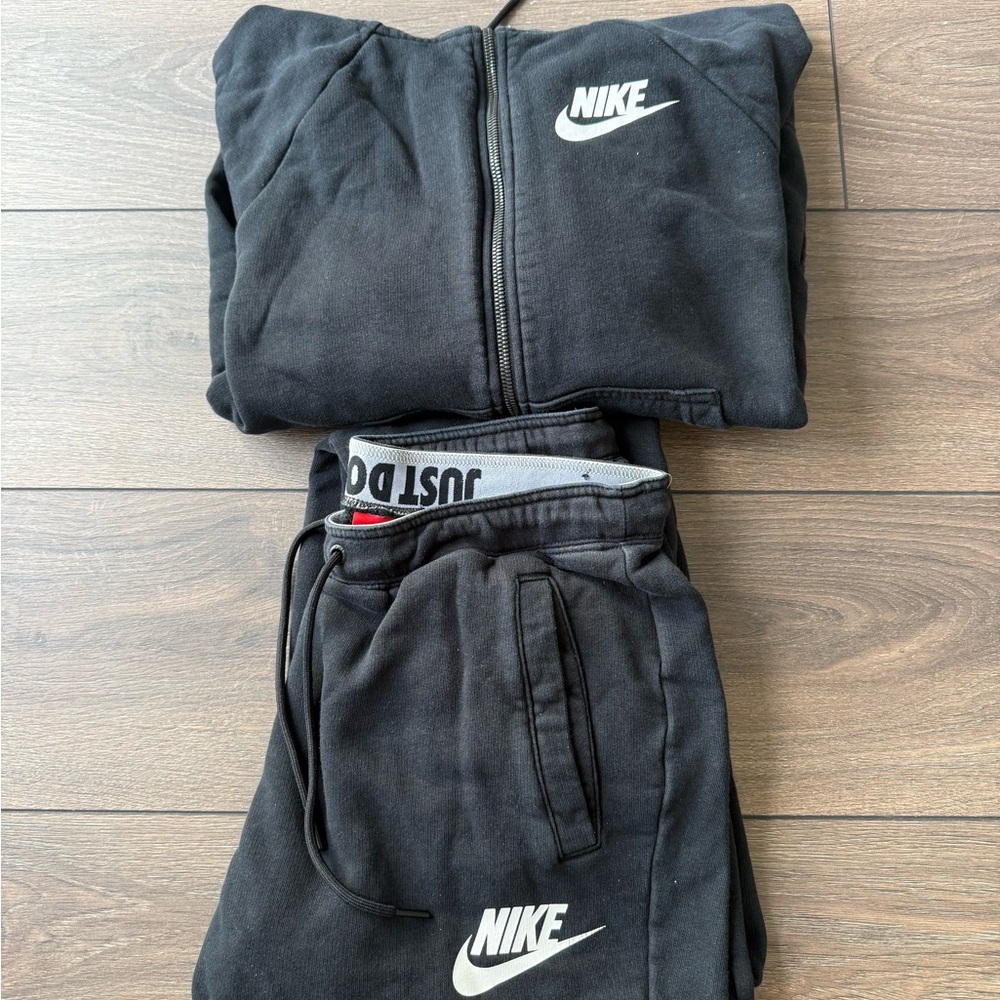 Nike WOMENS Black Fleece Jogger Pants - Black